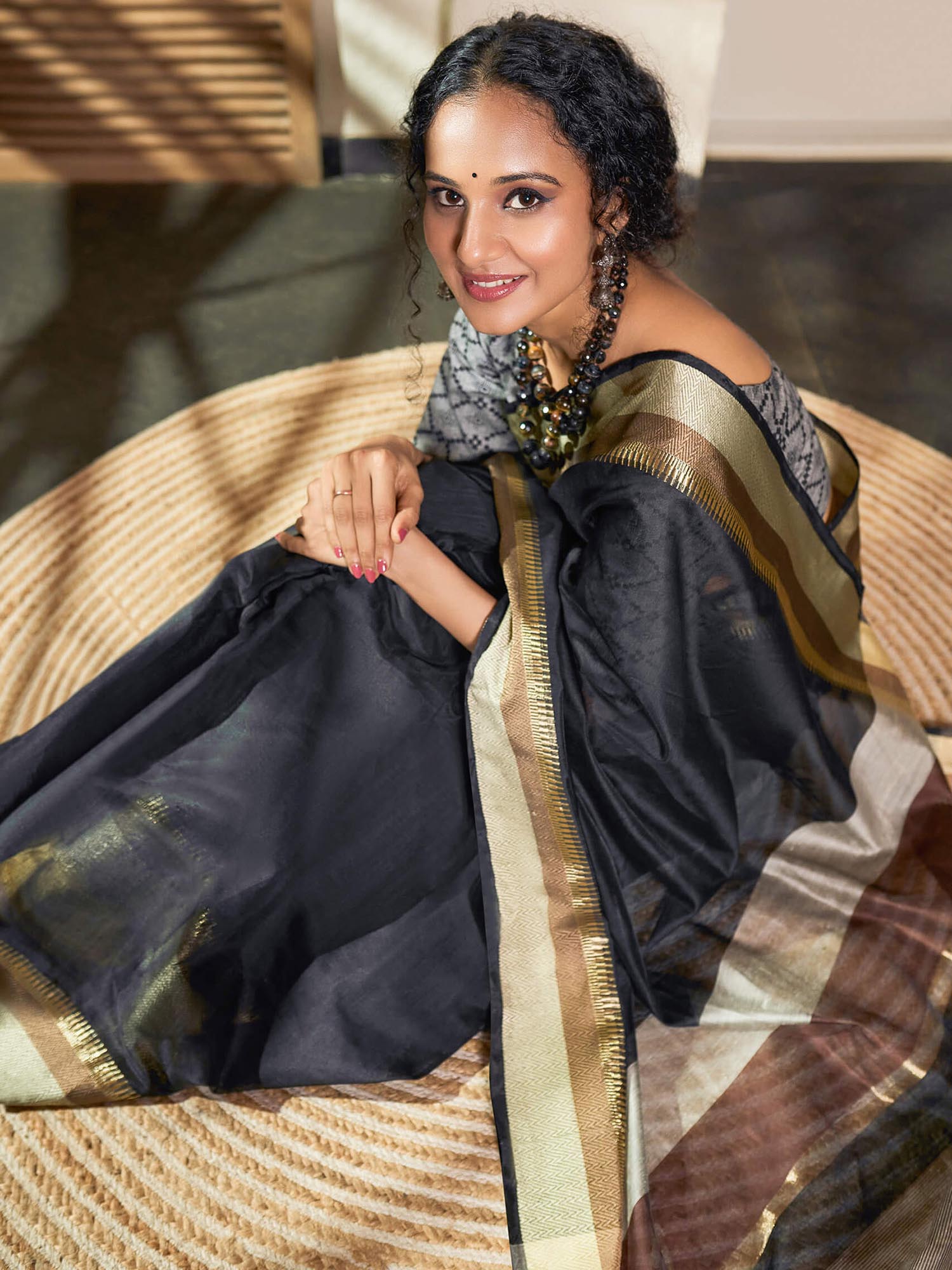 Black Maheshwari Cotton Resham Silk Saree