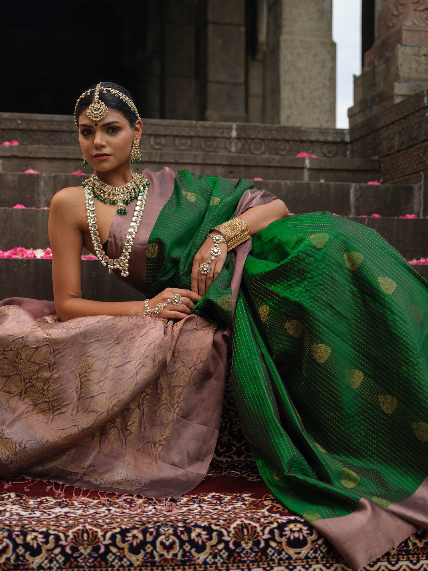 Kaveri - Bottle Green Pattu Silk Saree with Dusty Pink Pallu