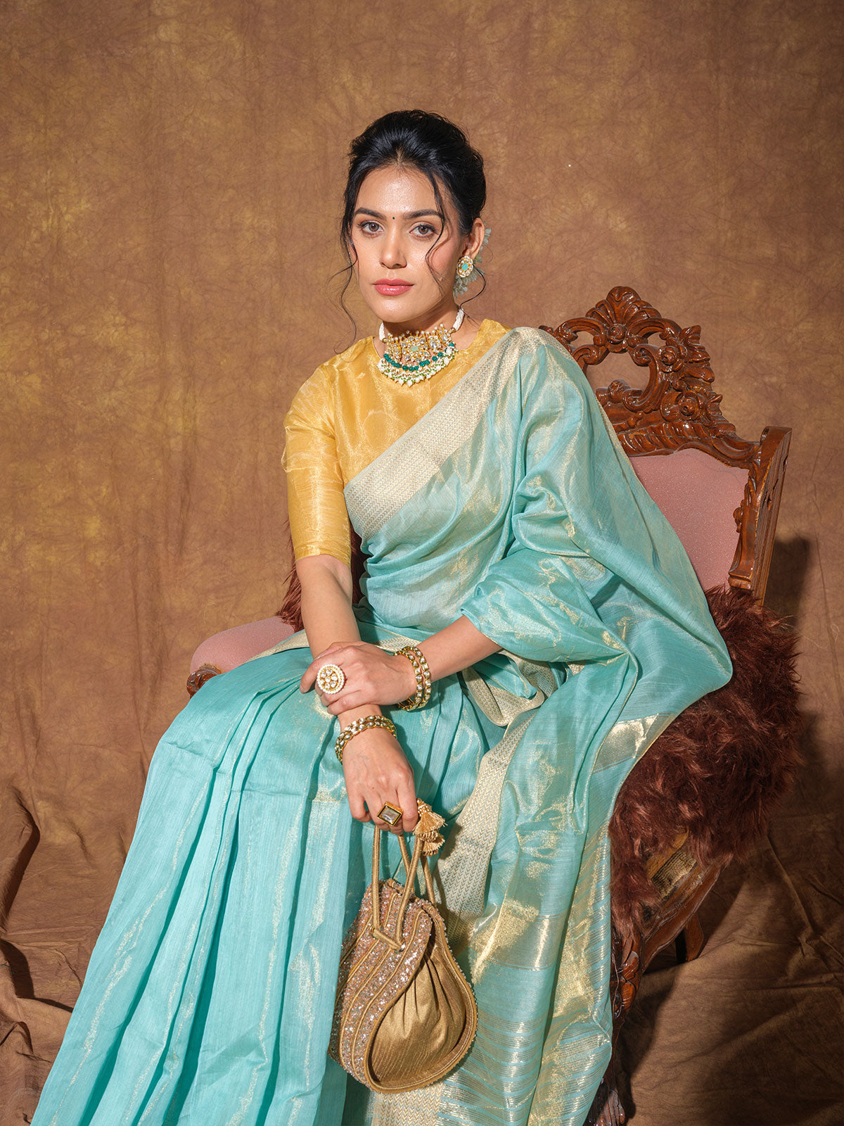 Light Blue Maheshwari Cotton Silk Handloom Saree with Zari