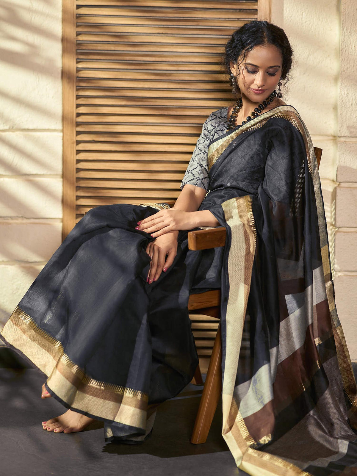 Black Maheshwari Cotton Resham Silk Saree