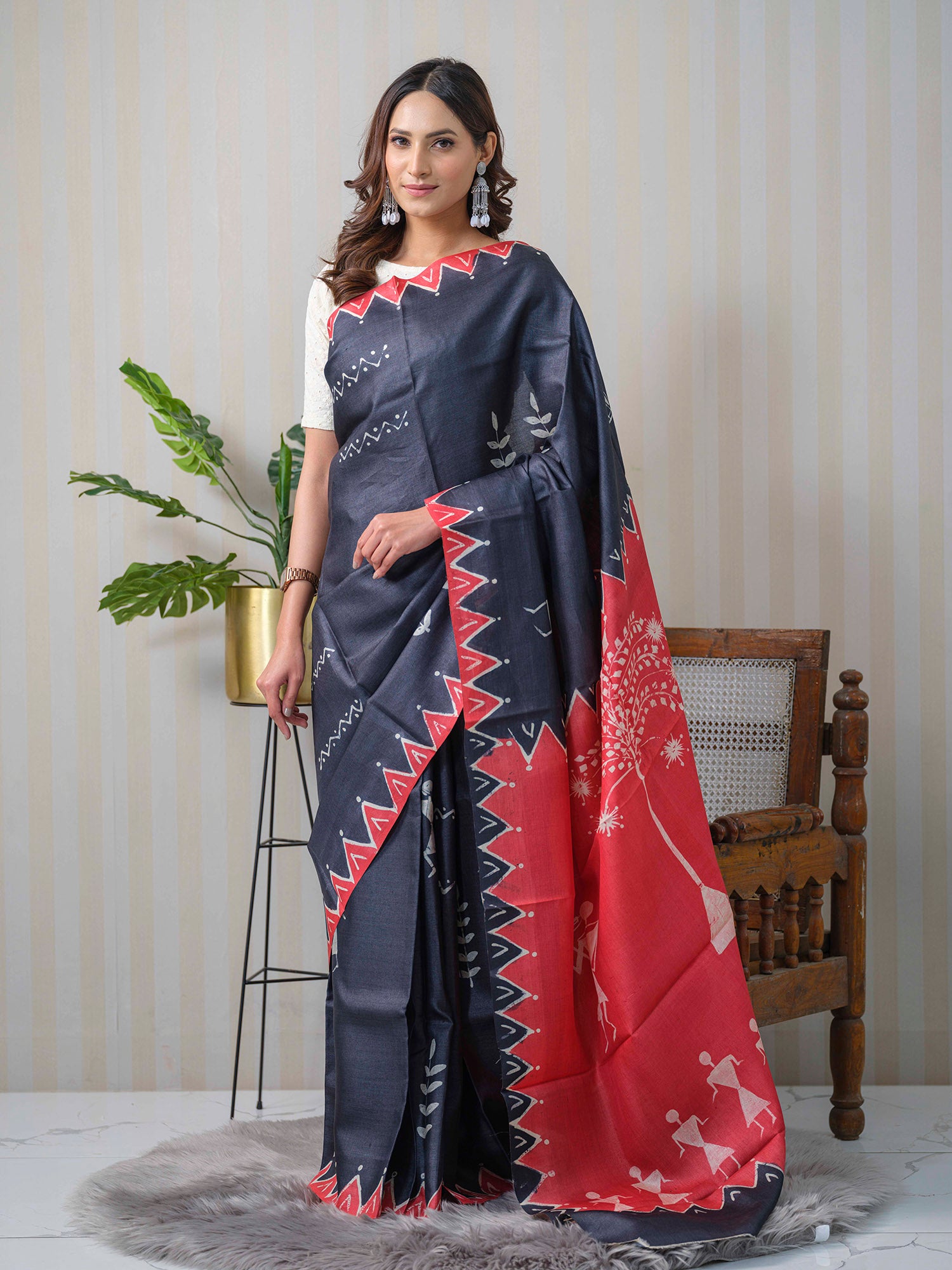 Warli Art Saree on Tusaar 