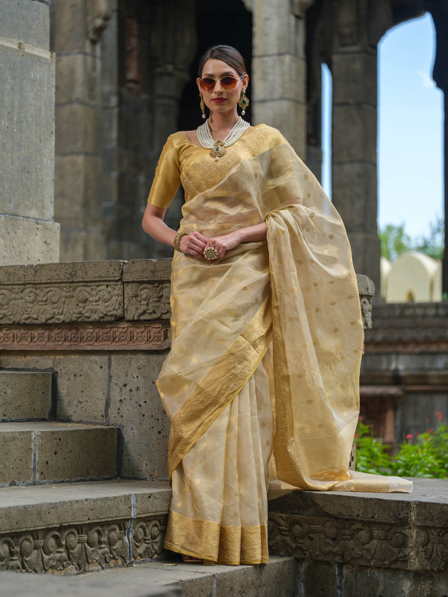 Best festive-wear handloom silk sarees in gold