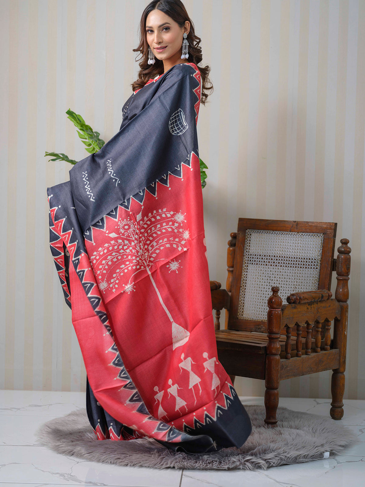 Warli Art Saree on Tusaar 