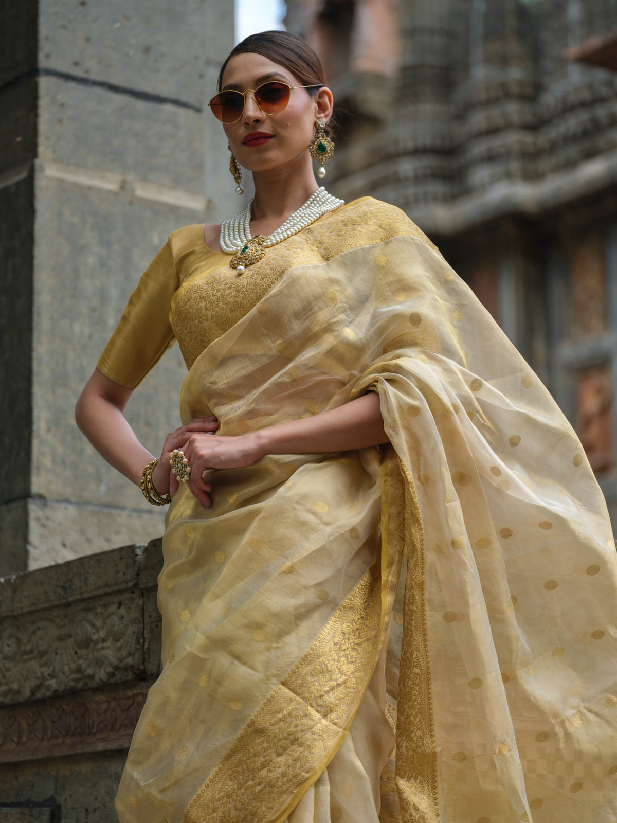 Best festive-wear handloom silk sarees in gold