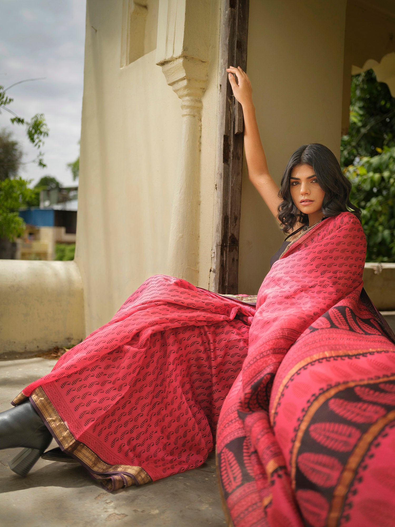 Red Maheshwari Bagh print saree