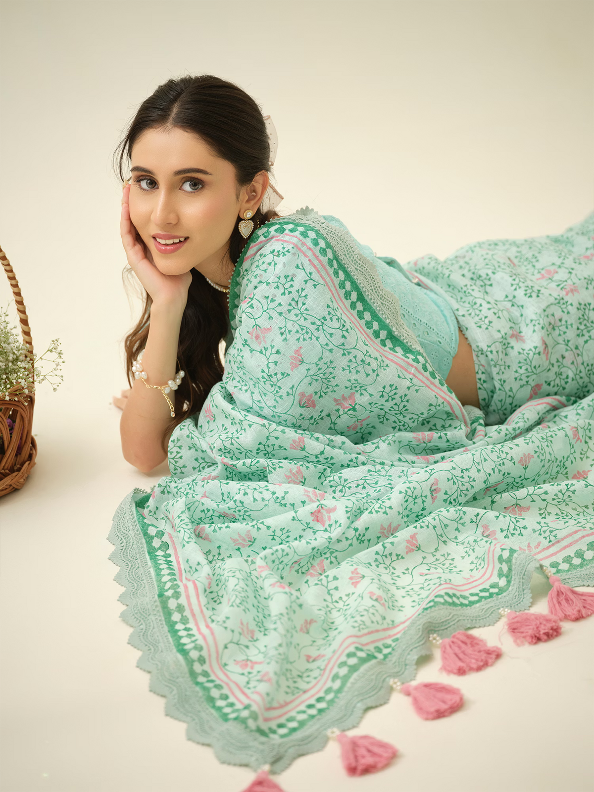 Cotton Candy | Premium Pure Linen Handloom Saree with Zig-Zag Block Prints with Candy Pink Striped Blouse Piece