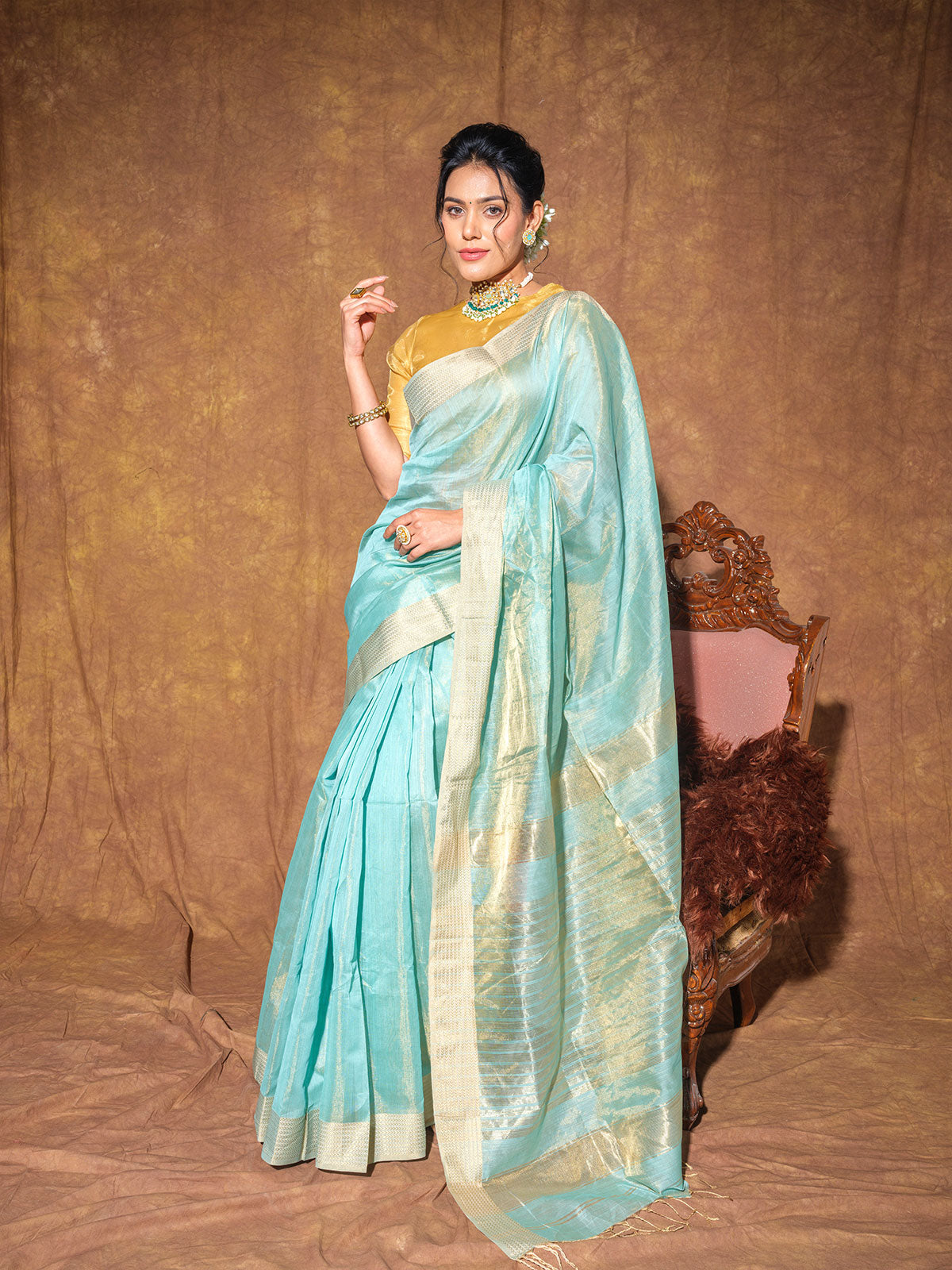 Ice Blue Maheshwari Cotton Silk Handloom Saree with Zari