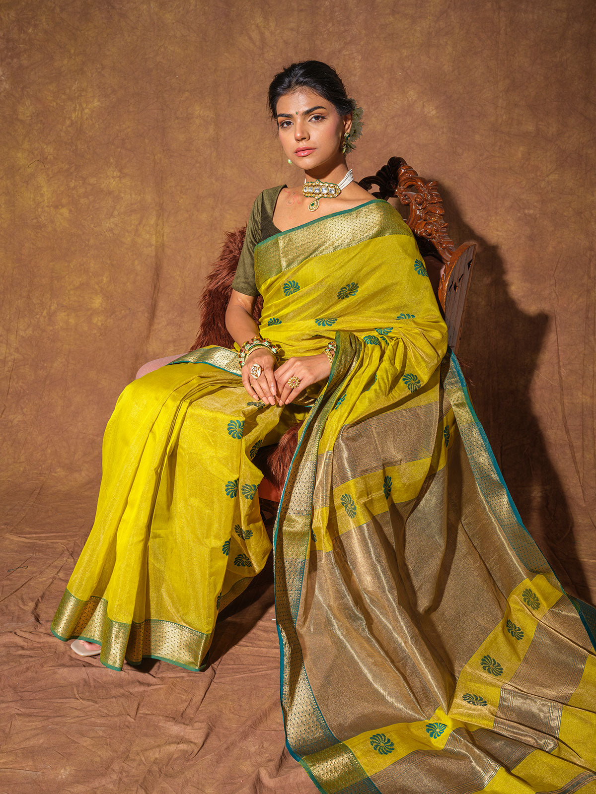 Lime Yellow Maheshwari Cotton Silk Handloom Saree with Zari