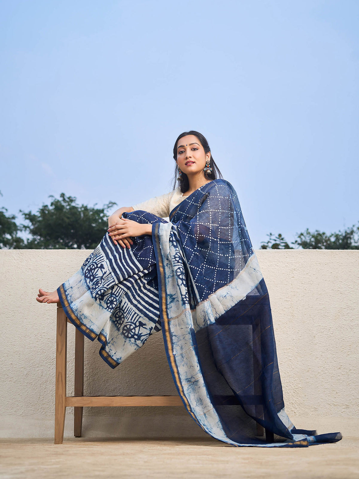 Indigo Maheshwari cotton silk saree.